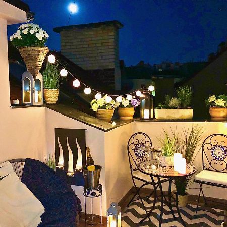 Duplex With Quite Terrace On Wenceslas Sq. Prague Luaran gambar