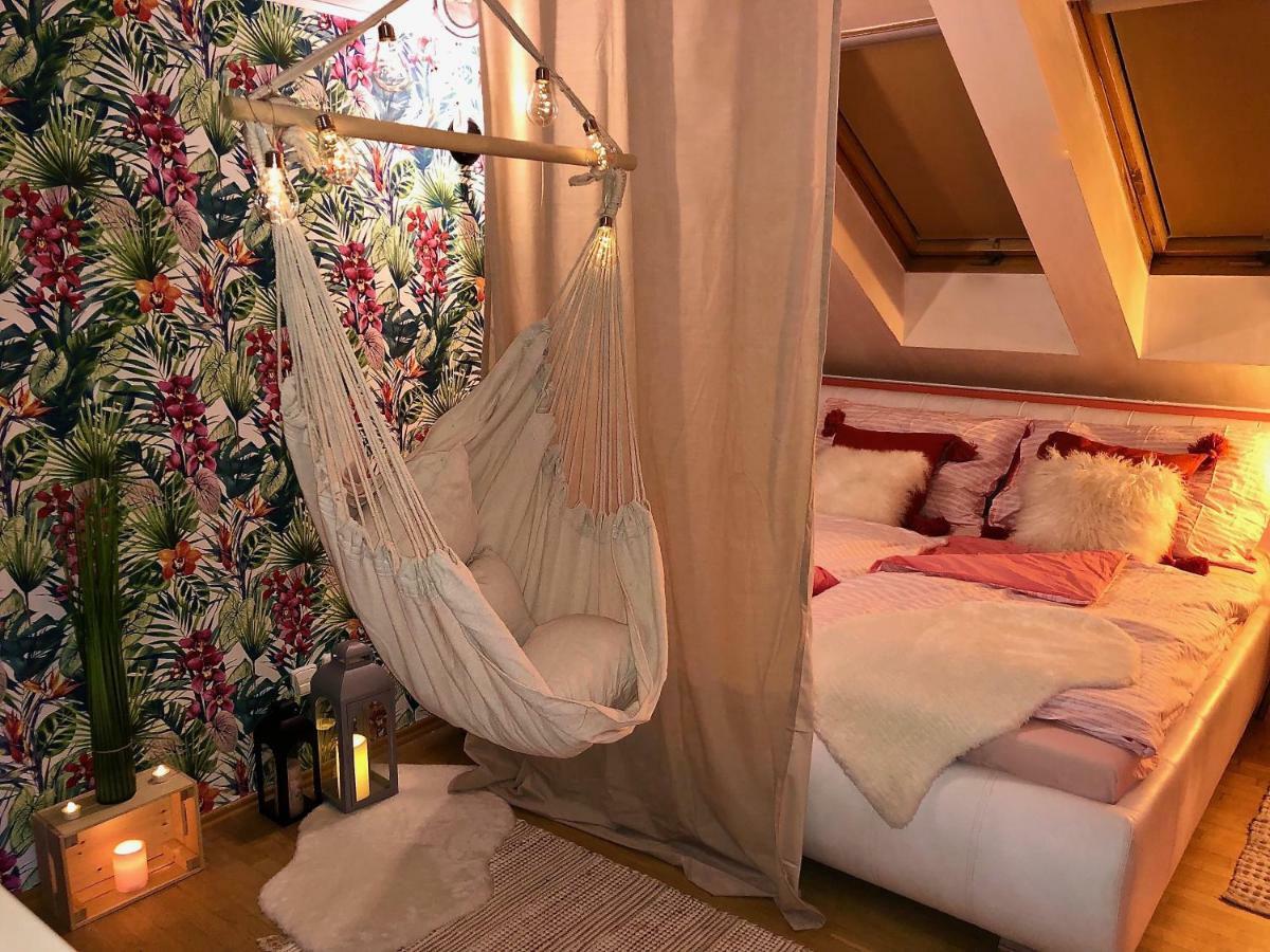 Duplex With Quite Terrace On Wenceslas Sq. Prague Luaran gambar